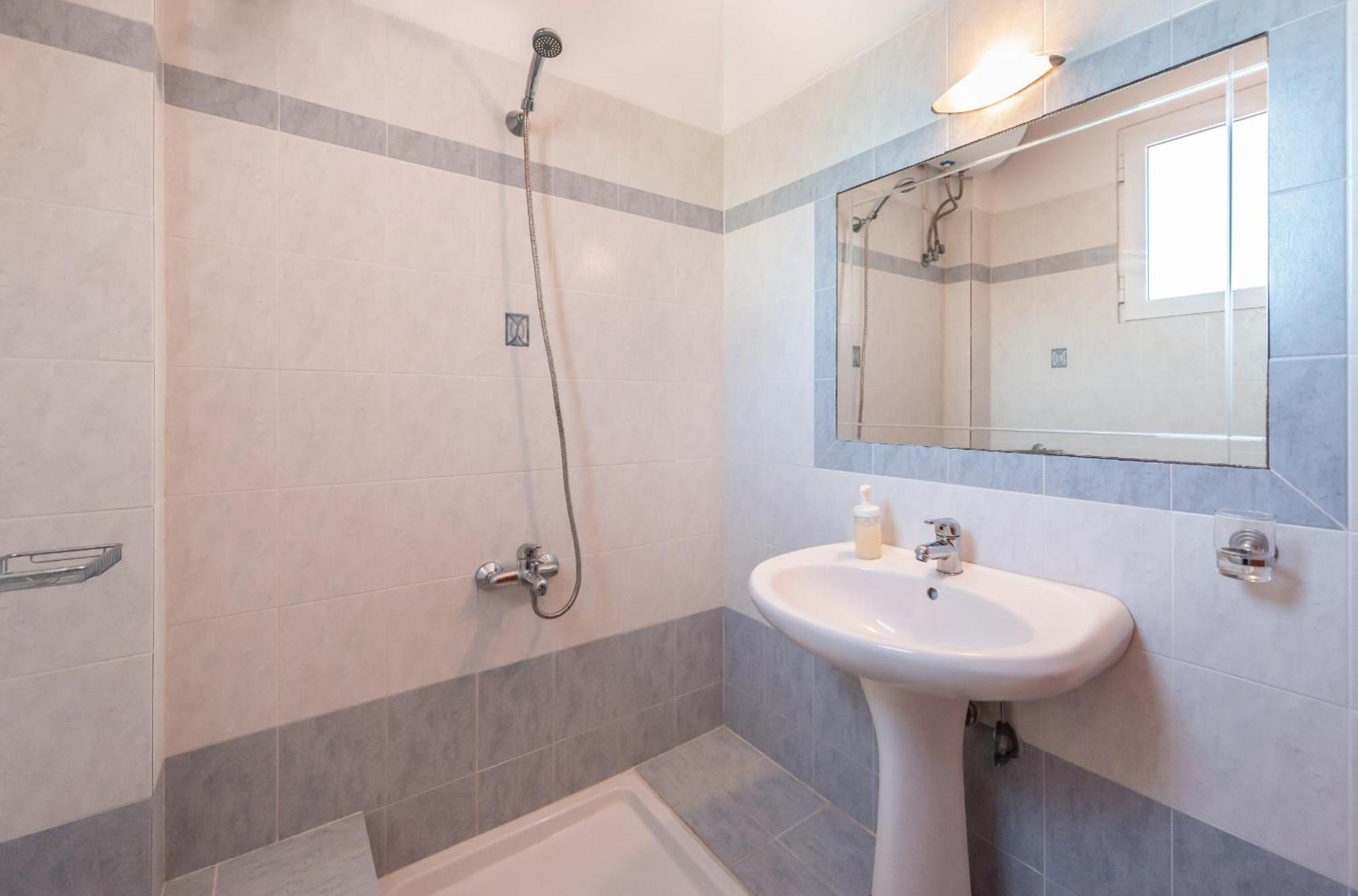 Avesta Apartments - 200M From The Beach Vasilikí Habitación foto